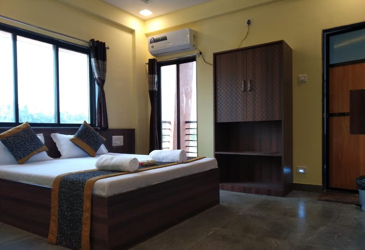 ILIF 2763 Kovi Inn Standard AC Room 3