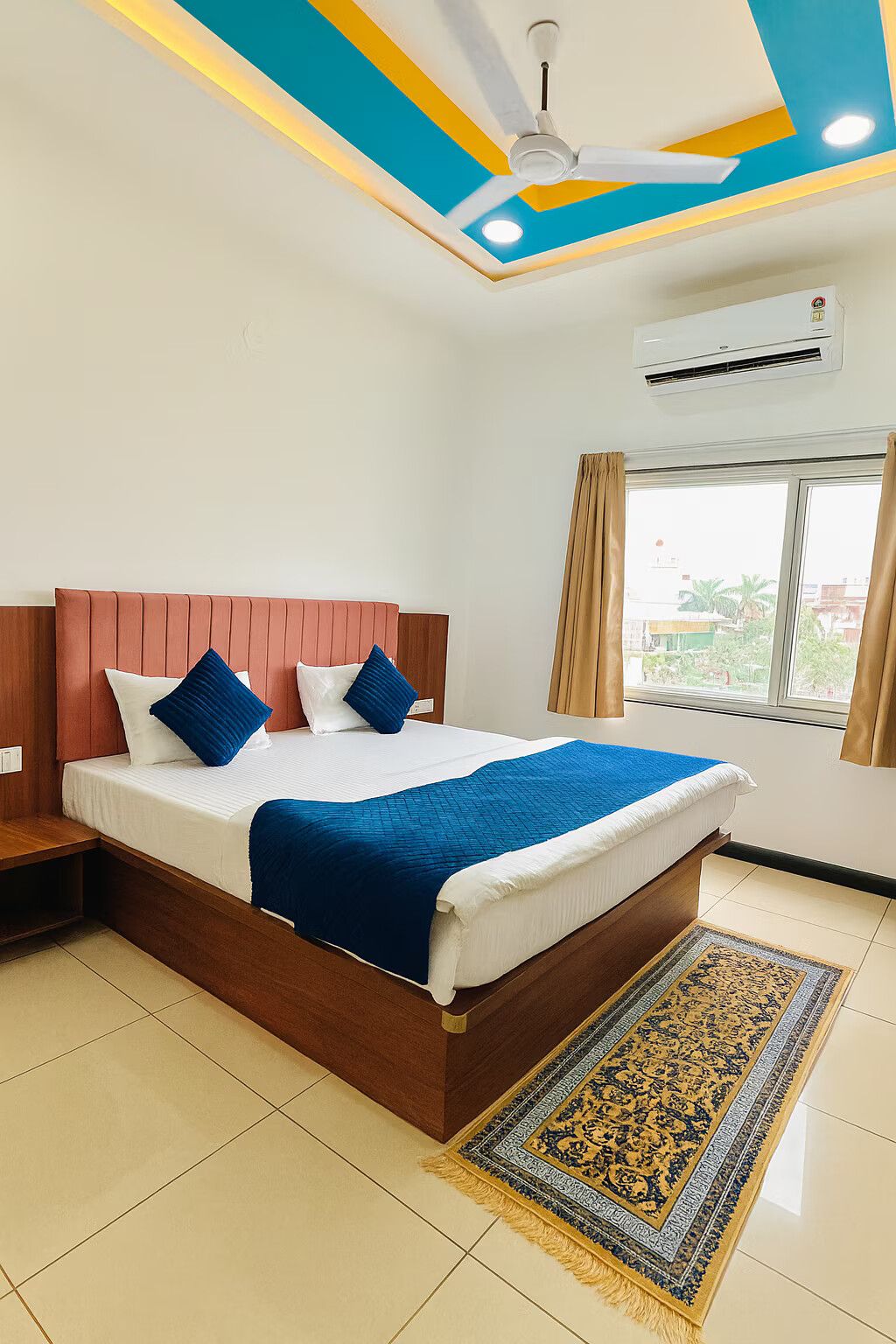 Premium Lake facing Room