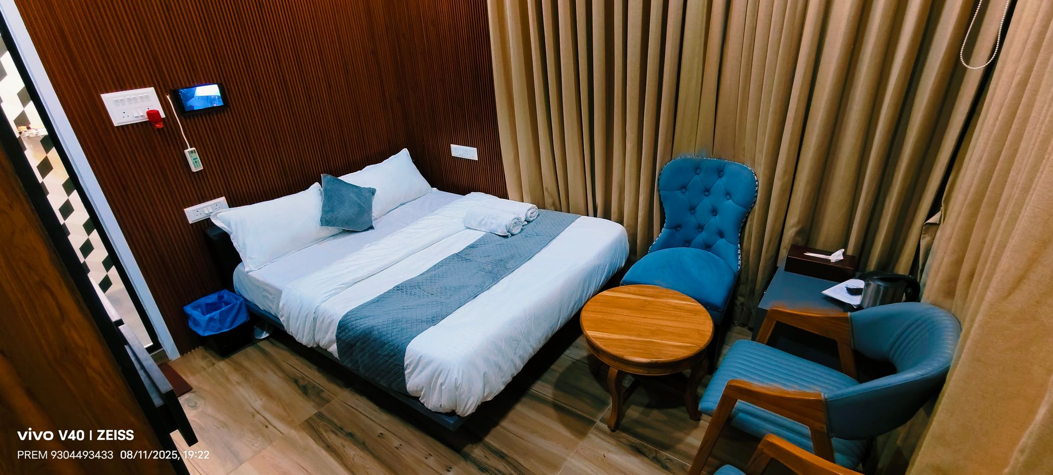 Hotel Koshi Aero Club Container Room 3