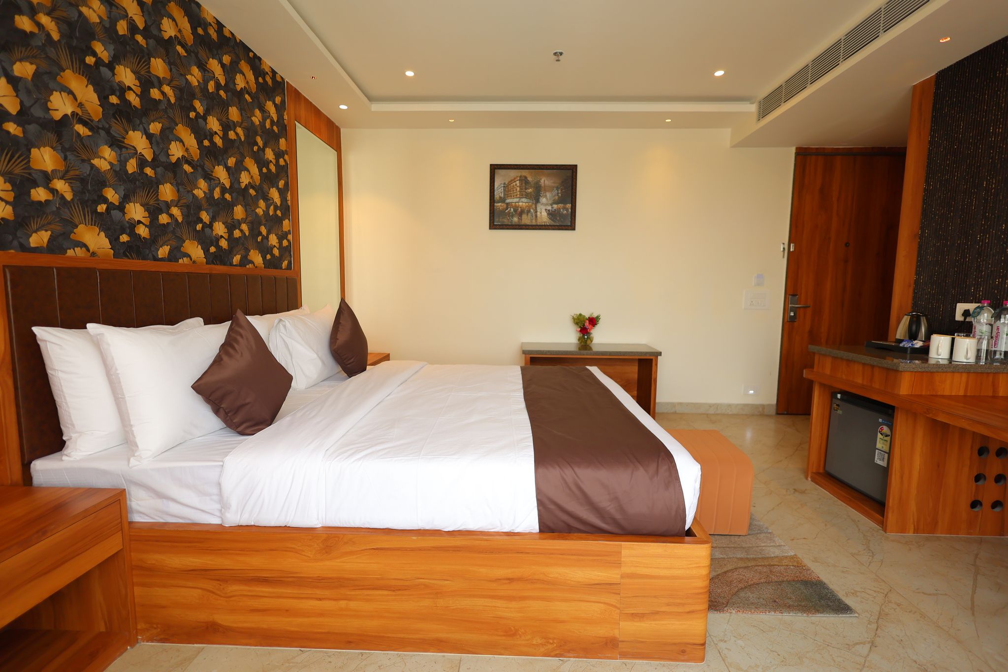 Deluxe with King Bed