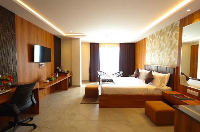 Super Deluxe with King Bed