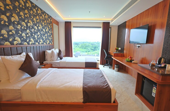 Super Deluxe Room with Twin Bed