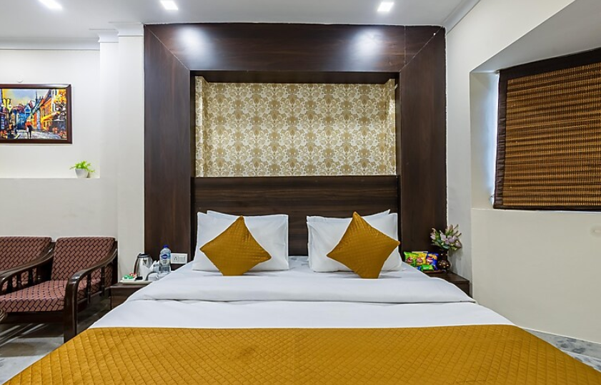 Hotel Dharam villa Deluxe Room With Wifi 4