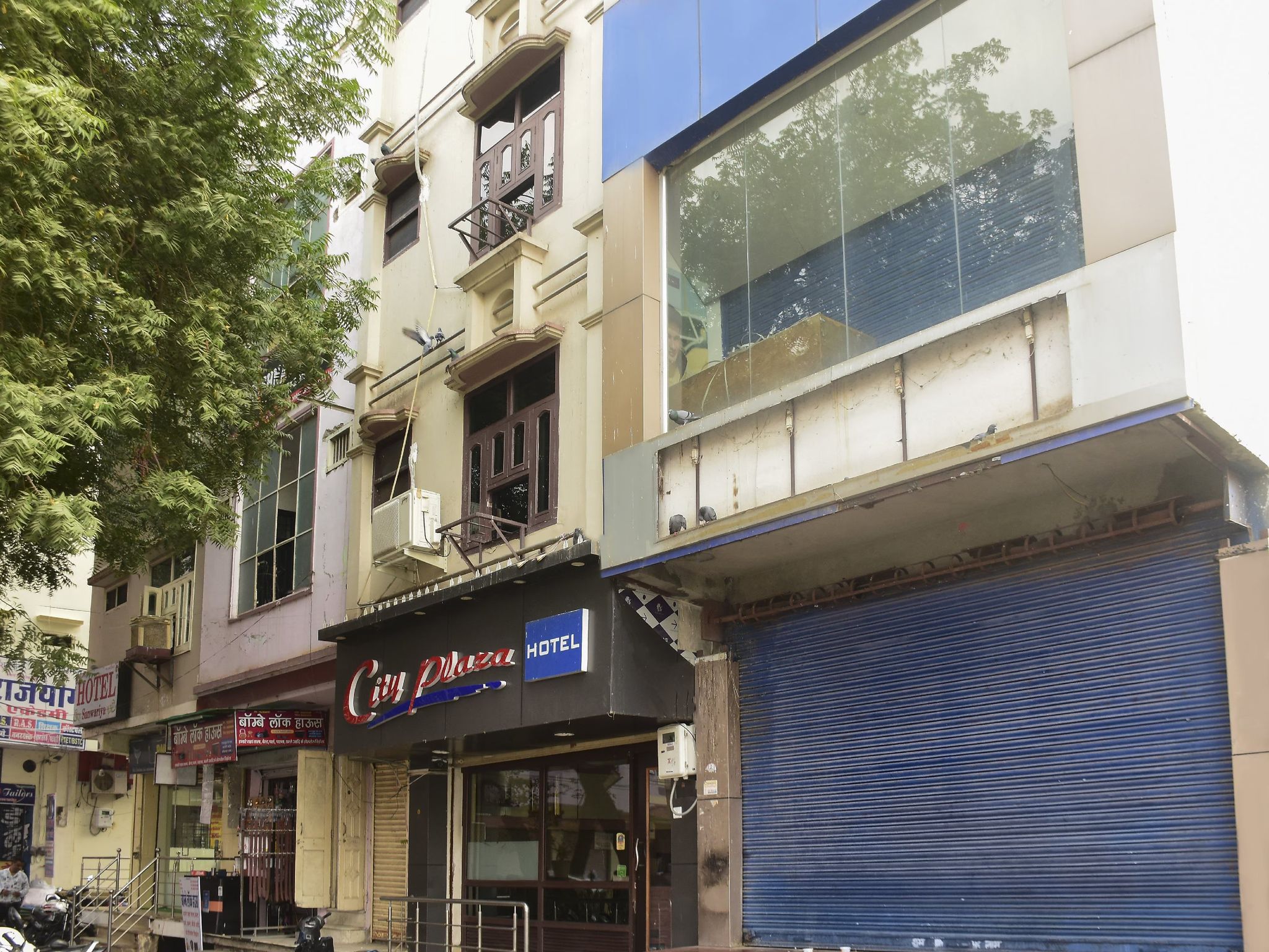 Hotel City Plaza	bhilwara