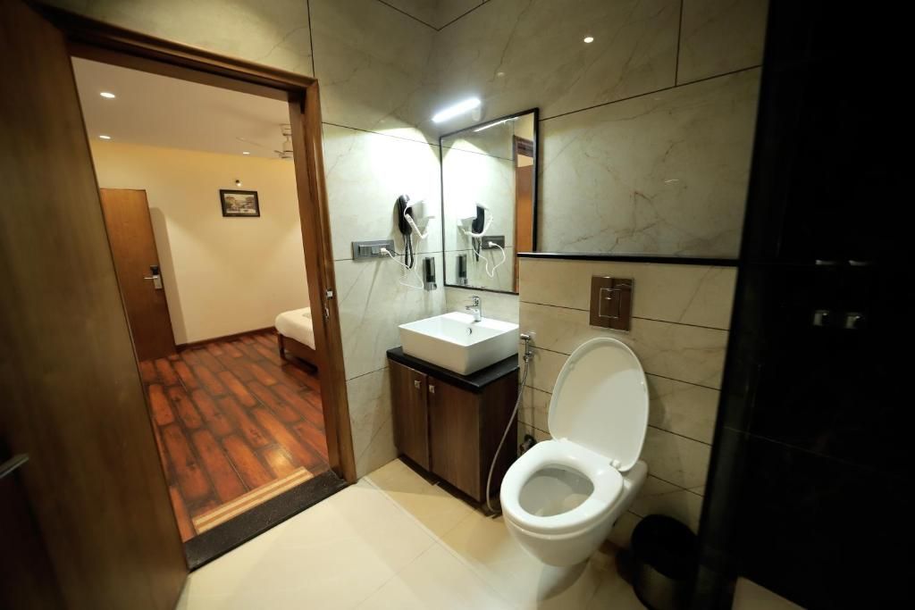 Staykart Z King Room 6