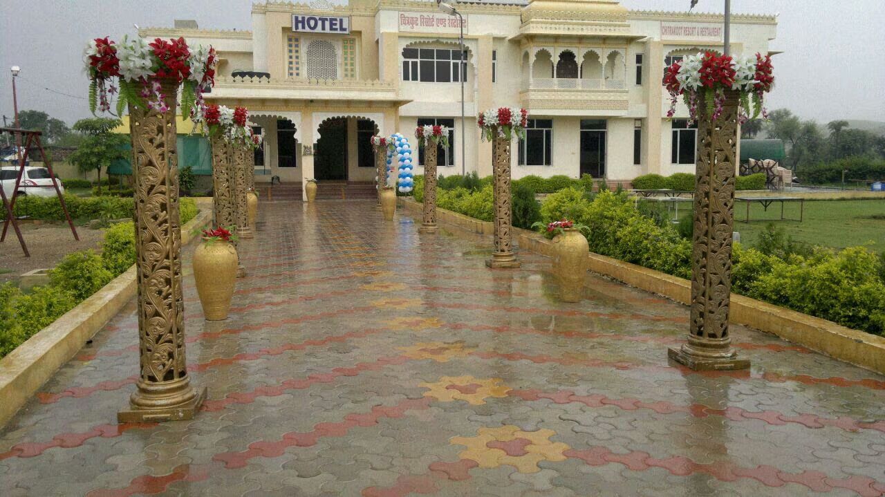 Chitrakoot resort	