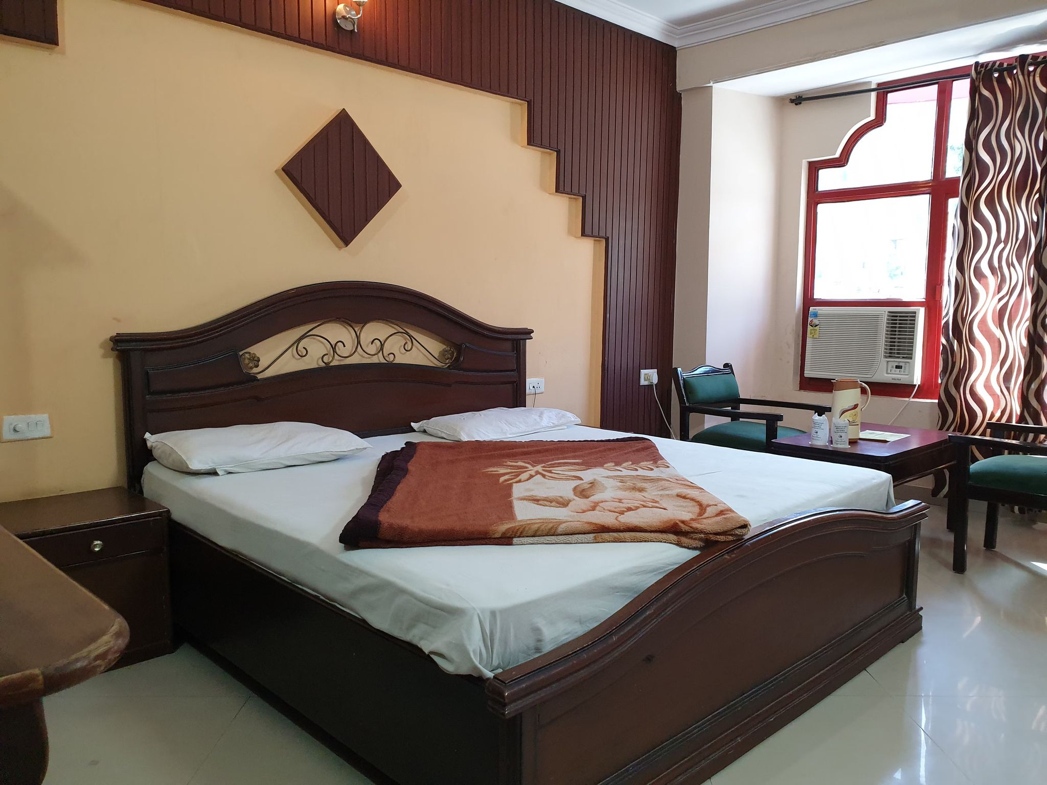 Hotel Vasundhara