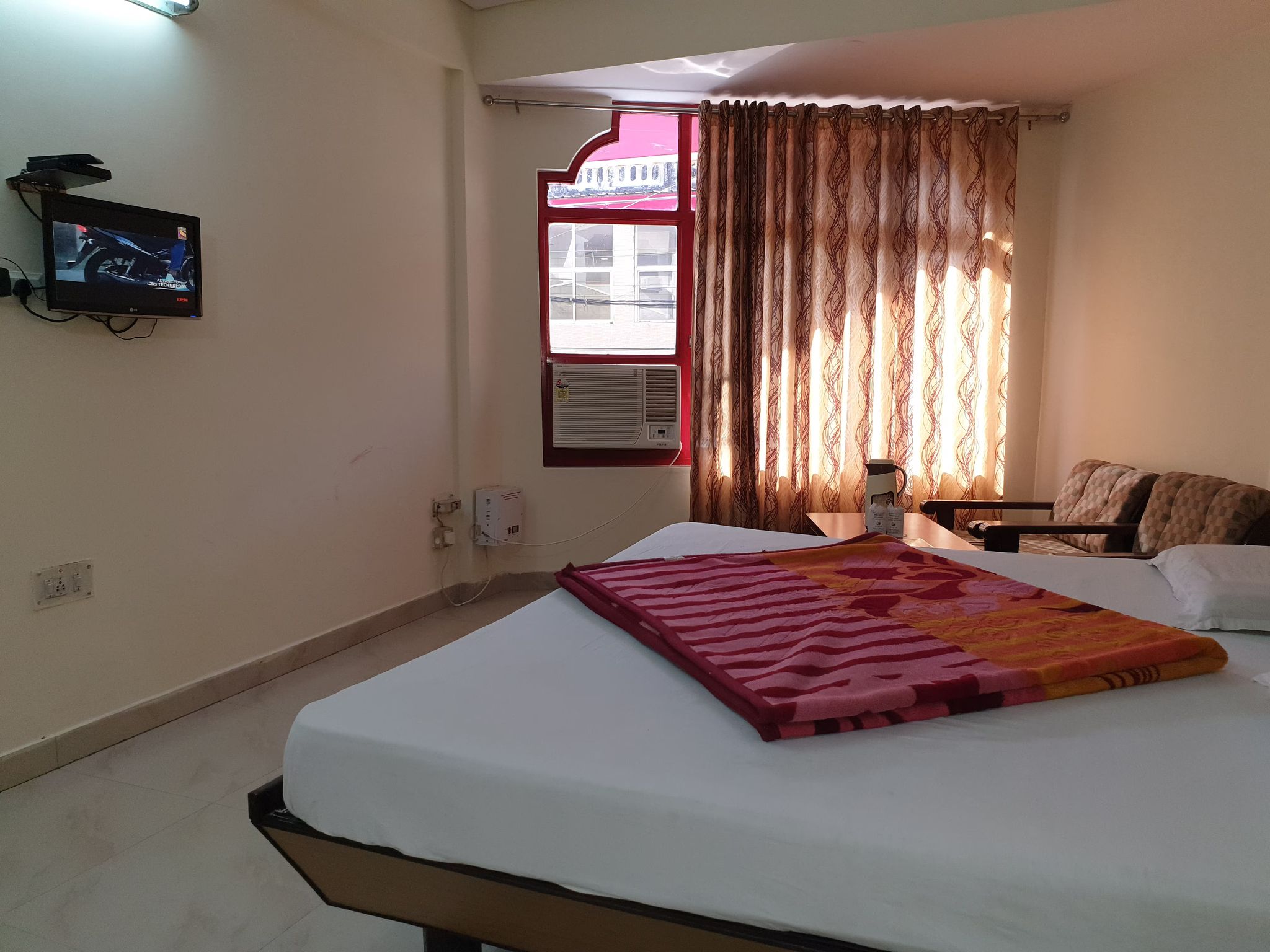 Hotel Vasundhara