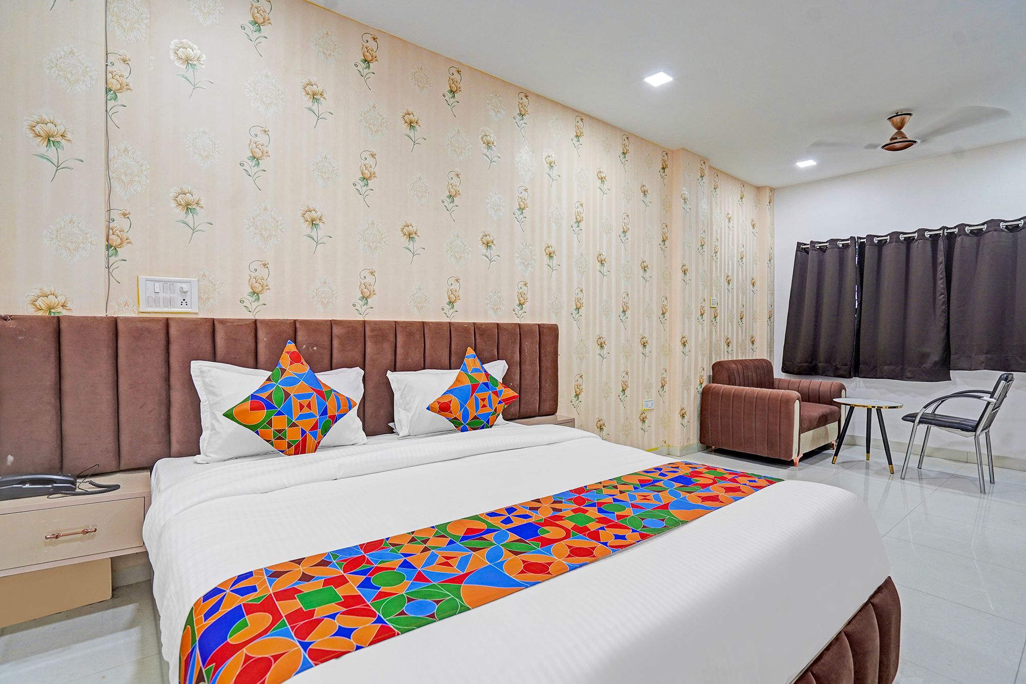 FabHotel Amrit Palace Deluxe Room 2