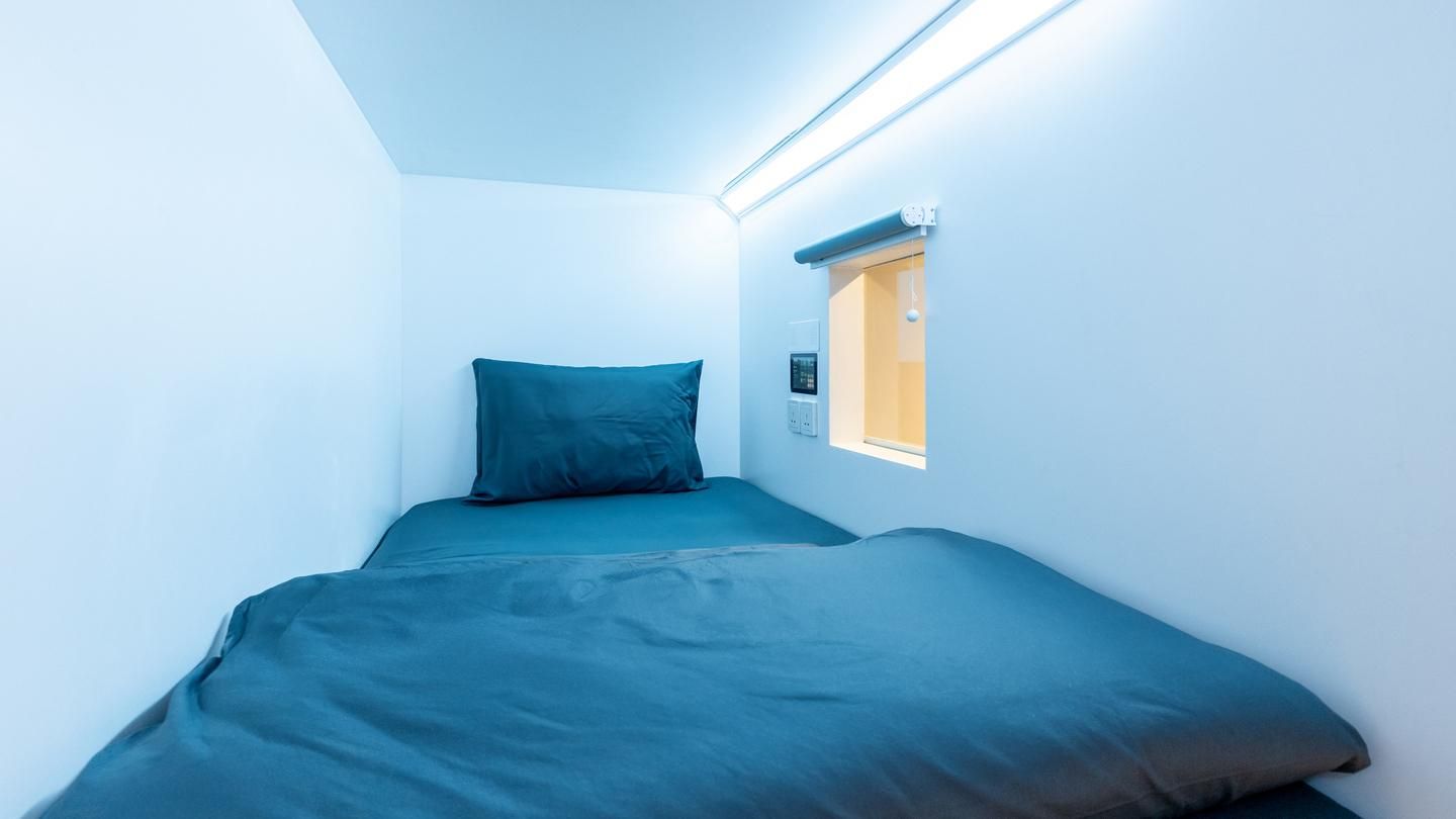 Earth Single Room
