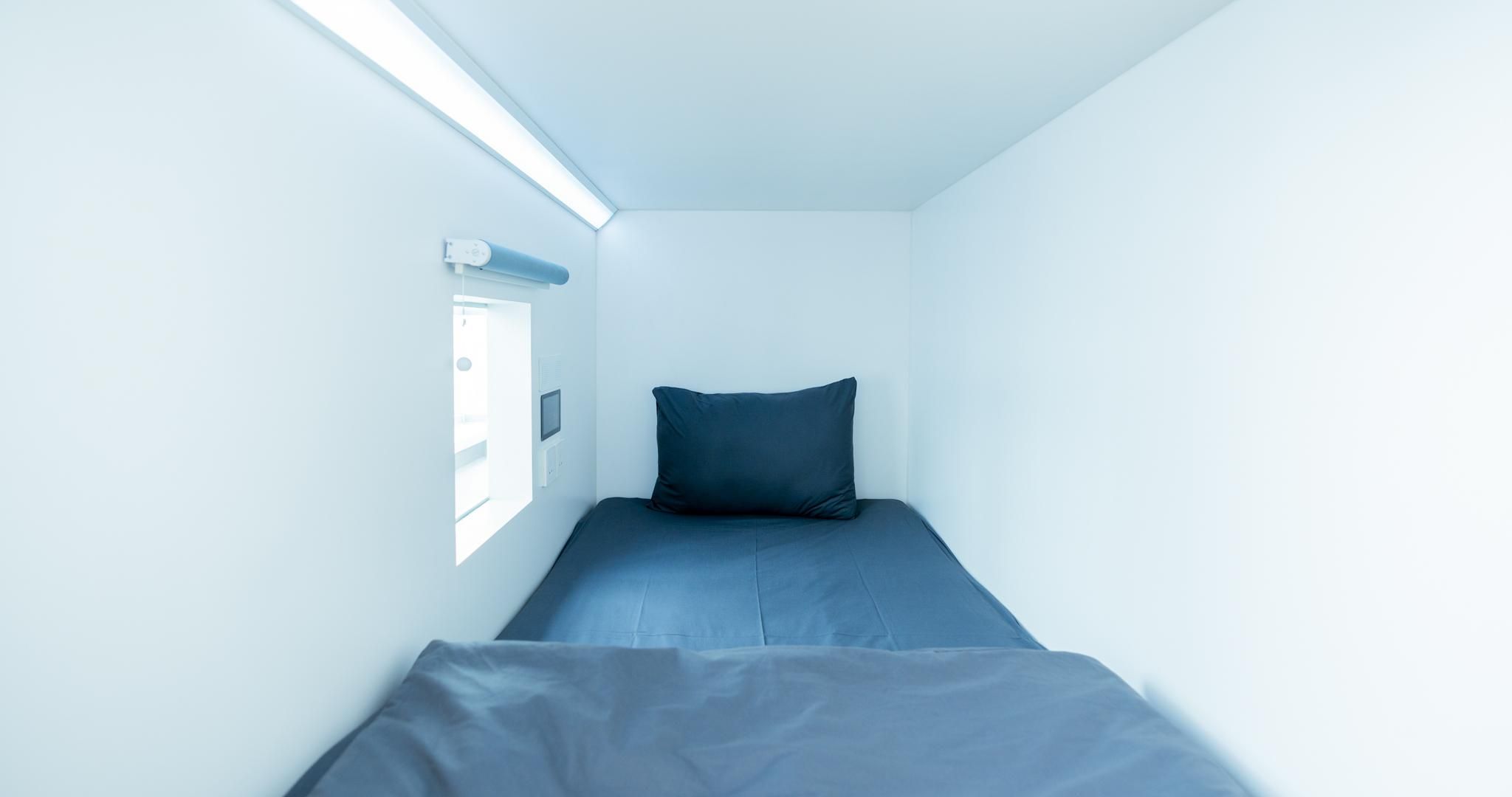 Earth Single Room