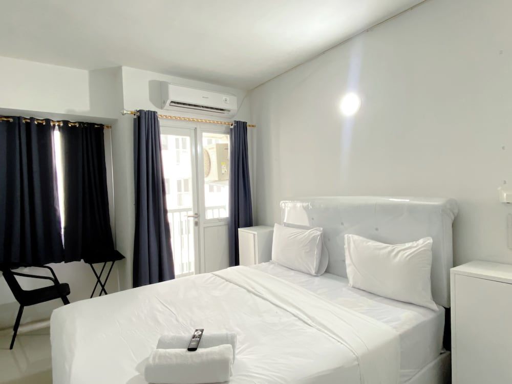 Cozy Living Studio Grand Sentraland Karawang Apartment