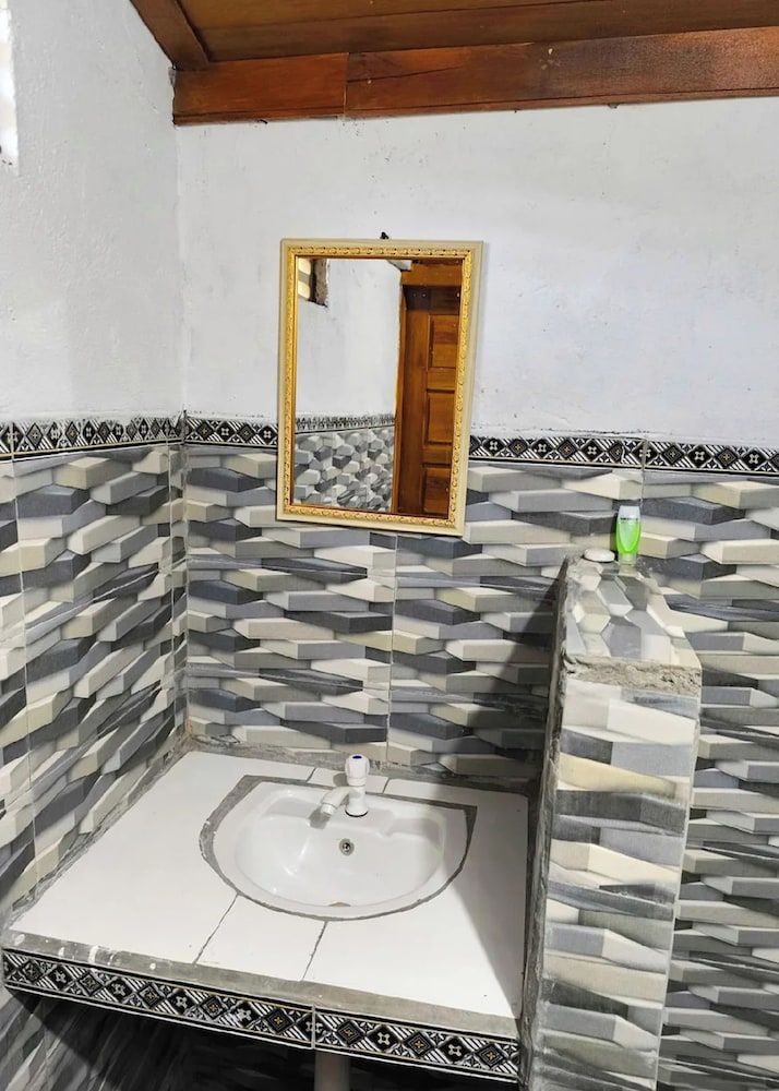 Cool Breeze 2 Standard Room 13