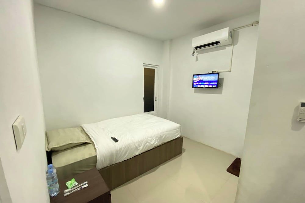 Medina House Syariah Aceh Standard Room 3