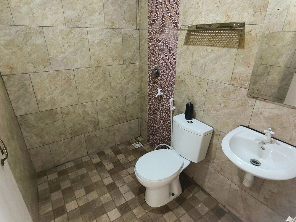 Bandengan Beach Hotel Jepara 2 Superior Double Room 11