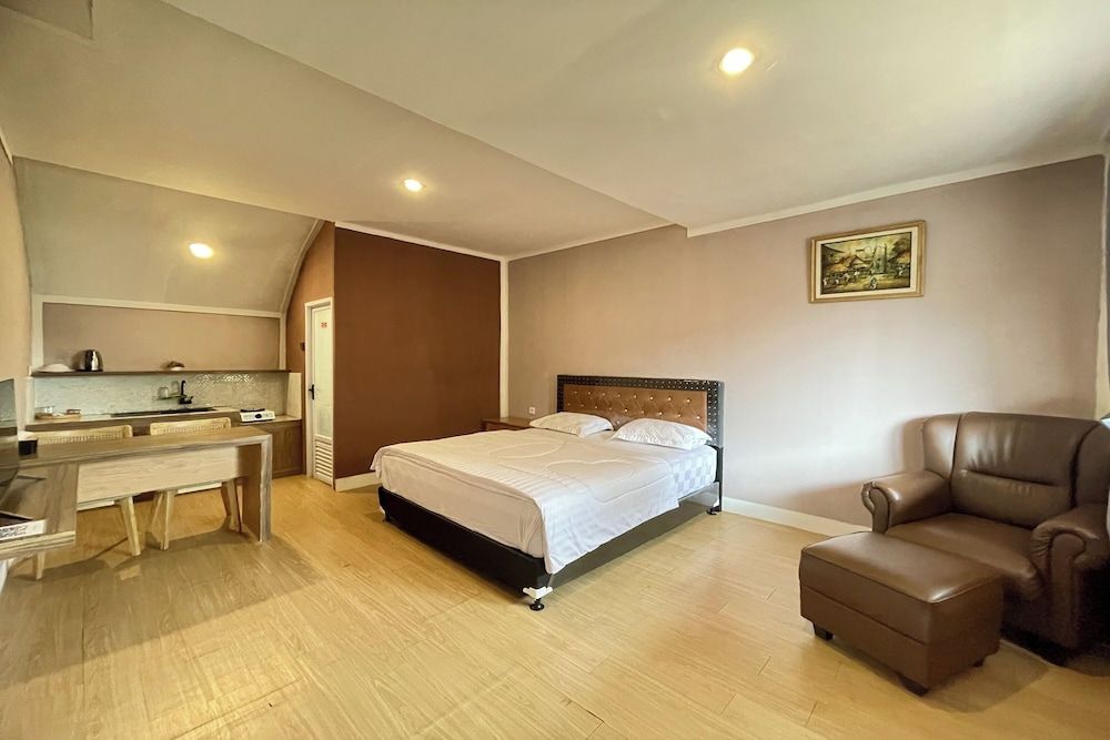 Elka-Es Villa Mahogany Cabin for 2 Persons 3