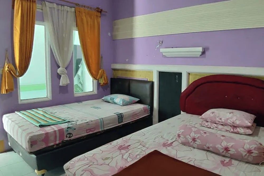 Hotel Malinda Pangandaran Double Room, Air conditioning 4