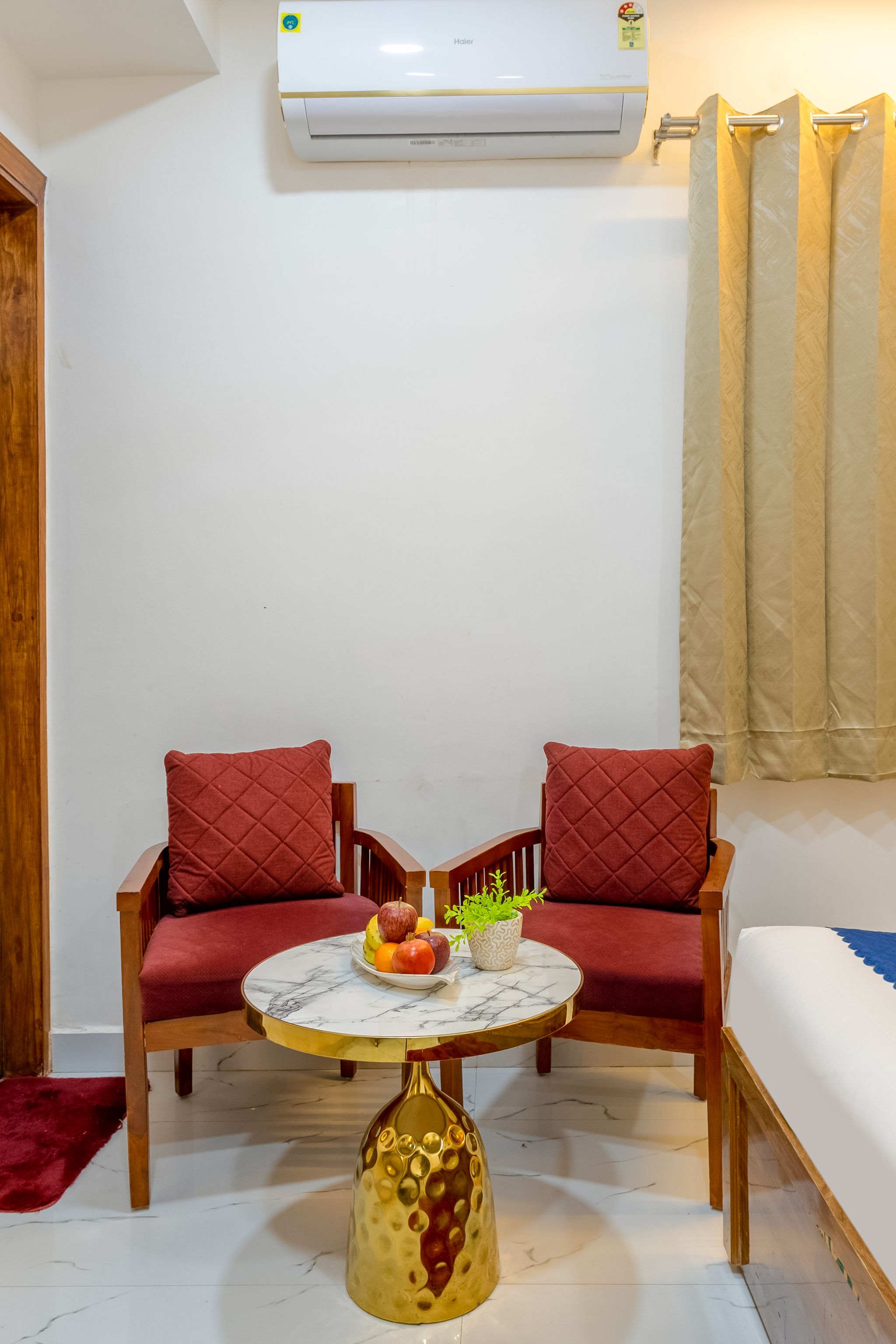 Honeyveils Palace Executive Room 6