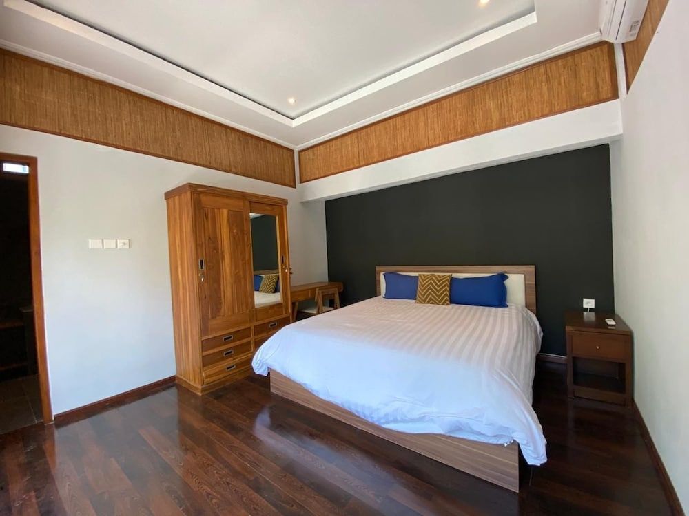 Deluxe Double Room, Pool View