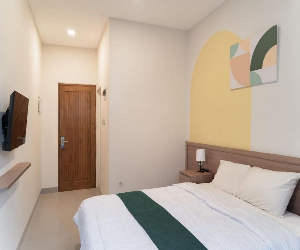 Saptama Residences Deluxe Room