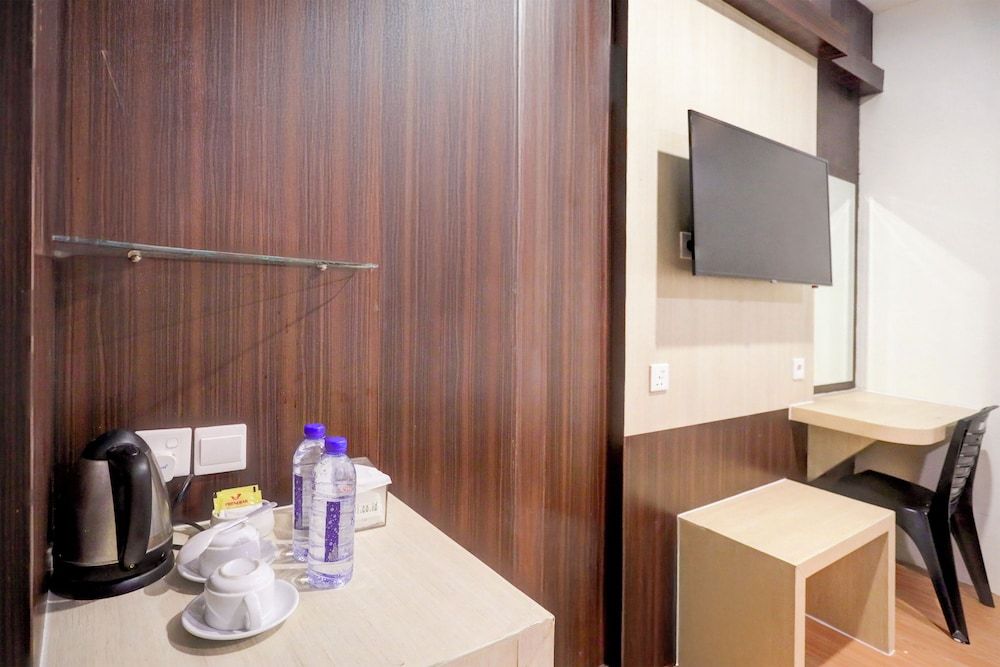 Townhouse Oak Batam near Grand Batam Mall formerly Lucky Star Hotel