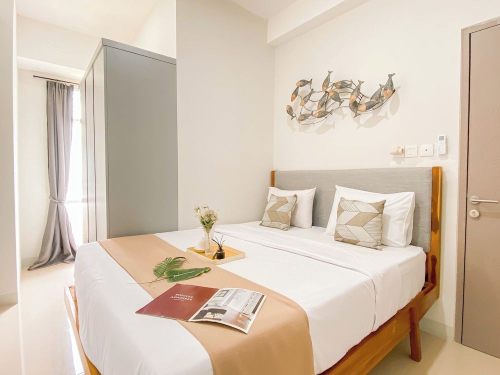 Cozy and Modern 2BR Apartment at Vasanta Innopark