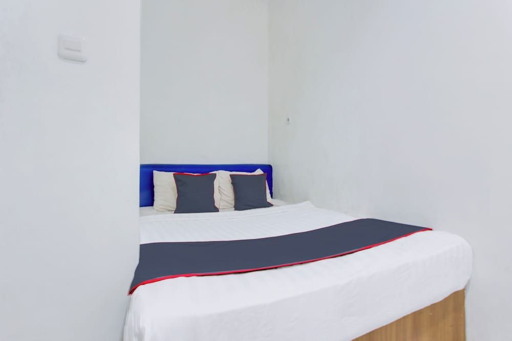 Hotel O Yogyakarta near Gembiraloka Zoo formerly Paddington Bear Homestay Deluxe Double Room 4