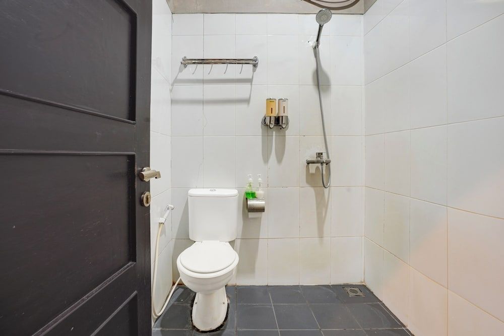 Collection O Padang near Mesjid Raya Syekh Ahmad Al-Minangkabawi formerly Hotel Surya Palace Standard Suite, 1 Double Bed 6