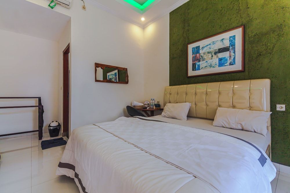 Morobudur Homestay Deluxe Double Room