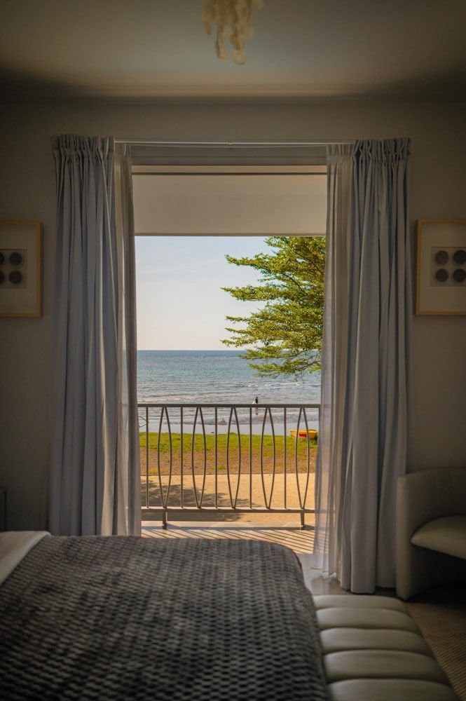 Lusa Beach Studios Luxury Studio, Beach View 5