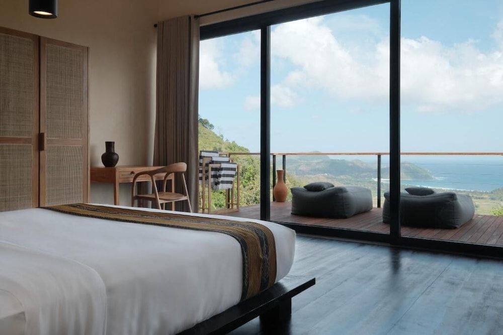 DUNIA LOMBOK Luxury Villa, 2 Bedrooms, Sea View 2