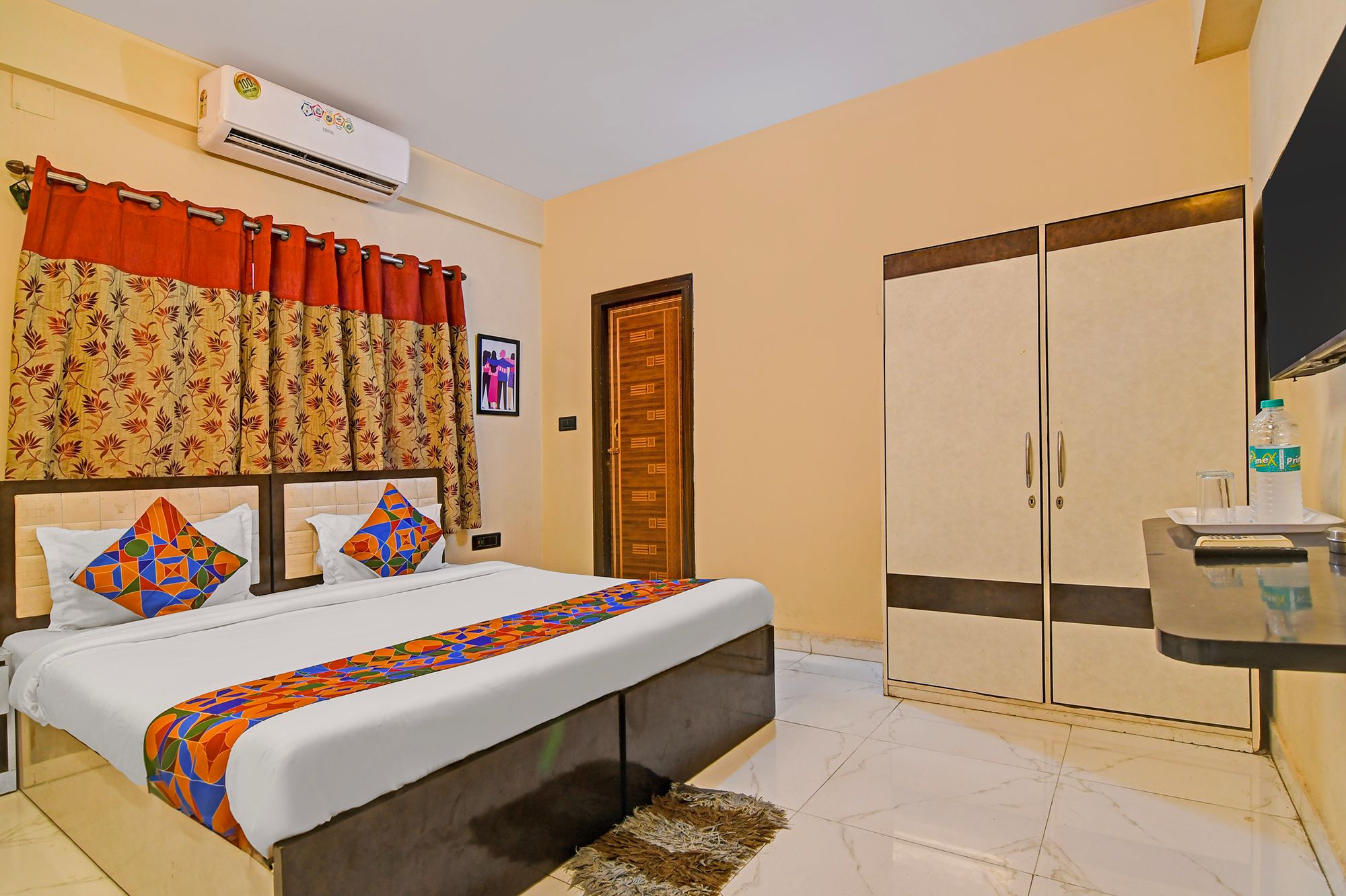 FabHotel Casa Inn