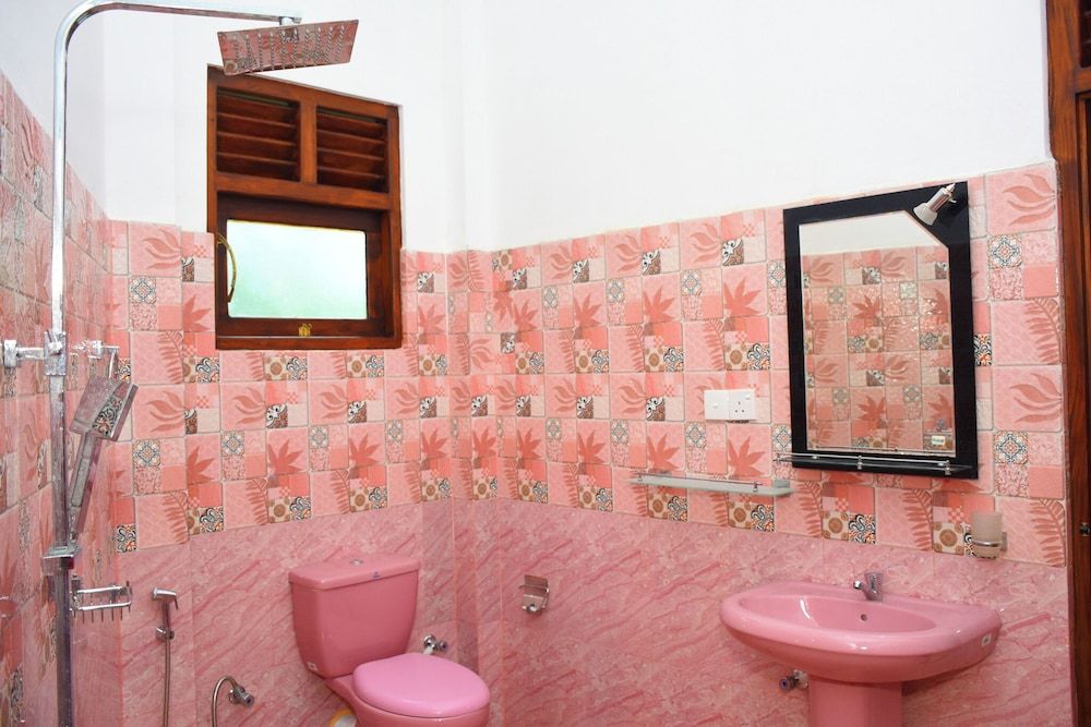 Sasanda Villa Standard Double Room 4