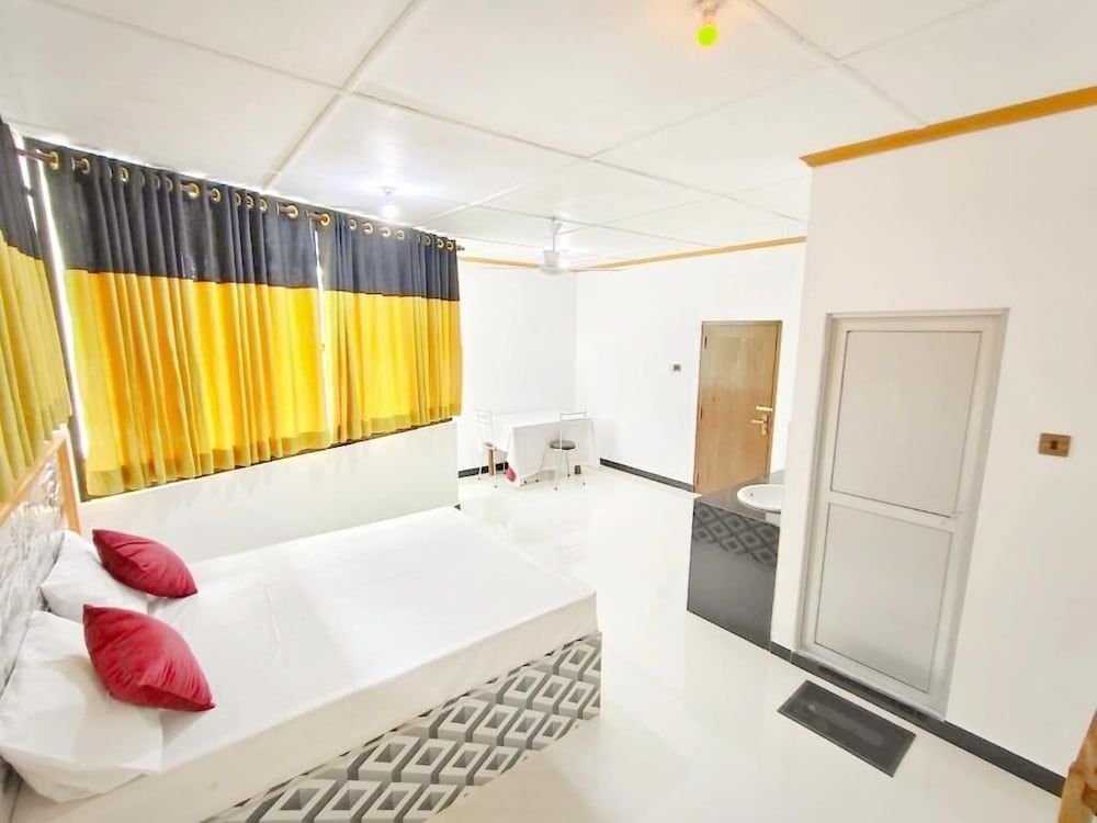 New Nimesha Hotel Comfort Double Room, Balcony, River View 7