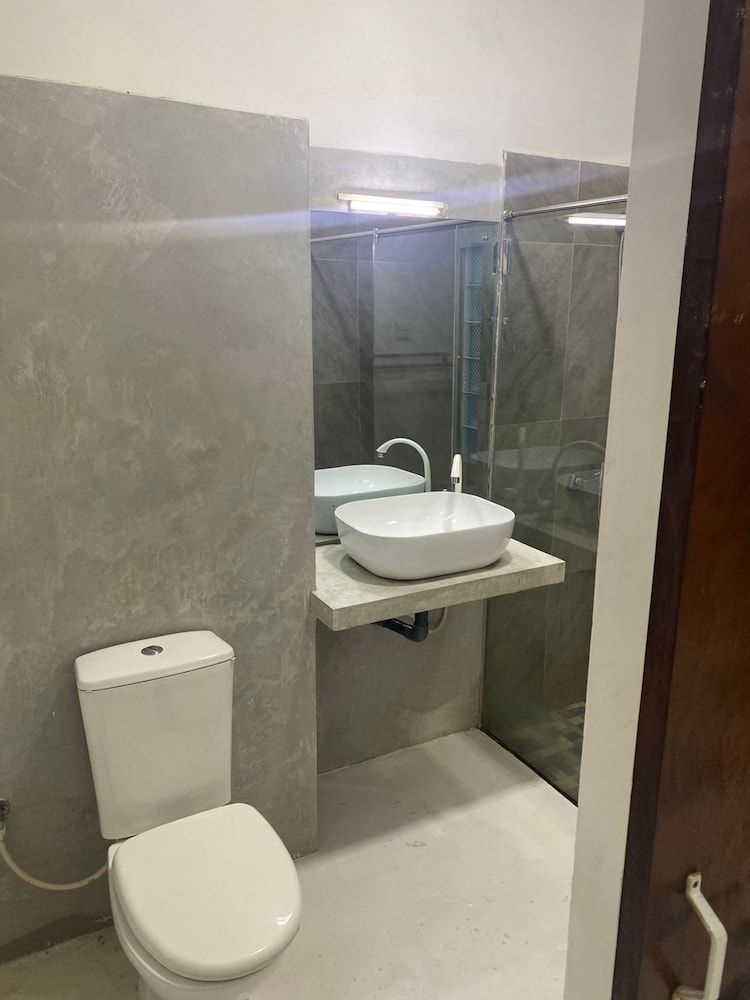 Shore Beach Villa Classic Double Room, Ocean View 2