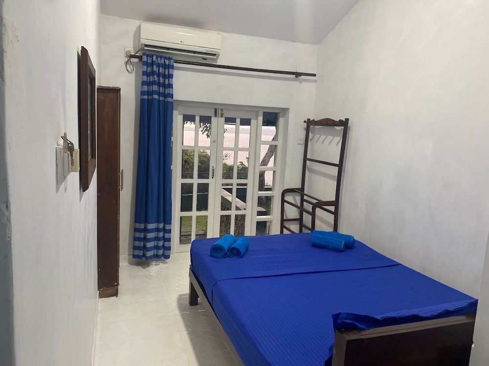 Shore Beach Villa Double Room, Ocean View 15