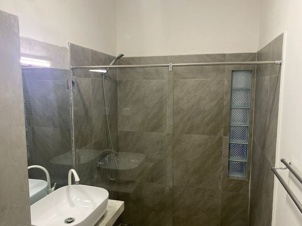 Shore Beach Villa Classic Double Room, Ocean View 5