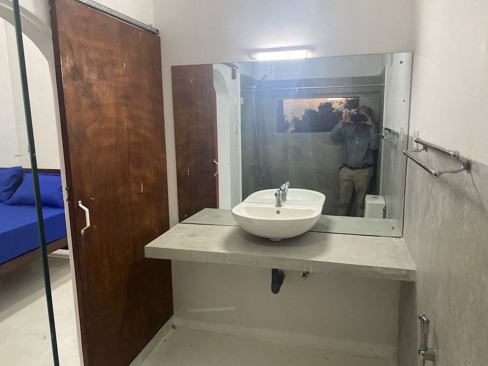 Shore Beach Villa Double Room, Ocean View 8