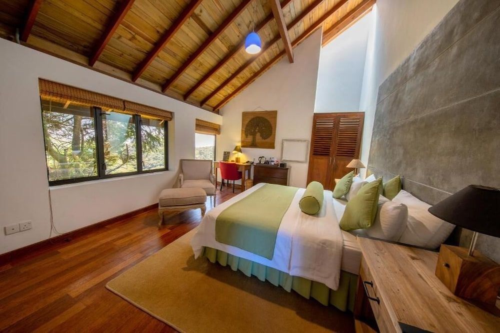 The Plains Green Ambawela Deluxe Double Room, Mountain View 2