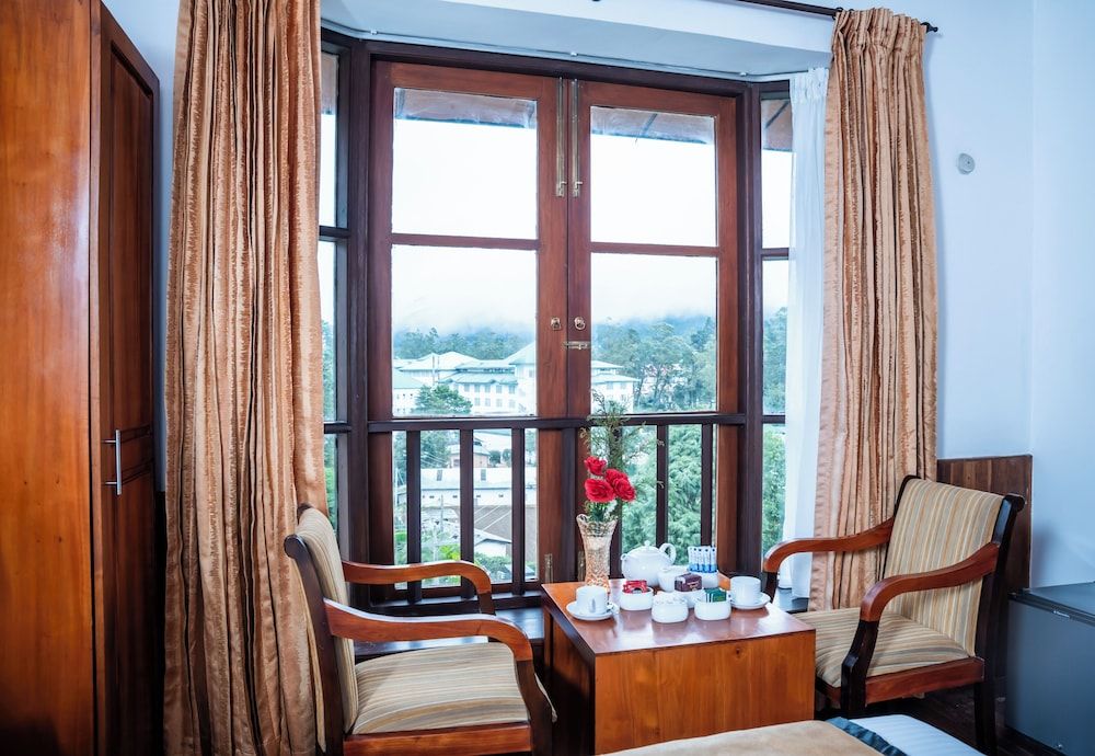 The Golden Legacy Hotel Deluxe Double Room 4