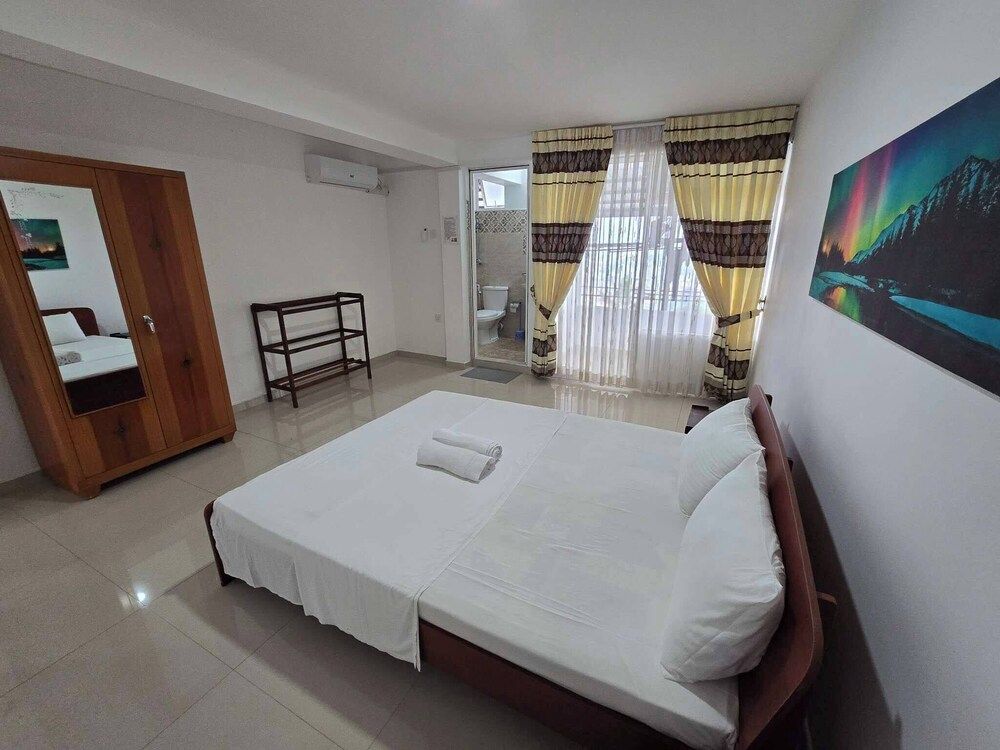 Room-kandy Panoramic MPM Deluxe Balcony Room, 1 Bedroom, Accessible, Smoking 3