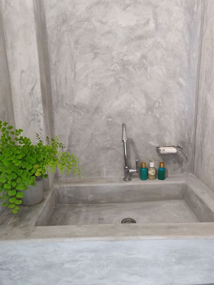 Dipndoze Standard Shared Dormitory 5