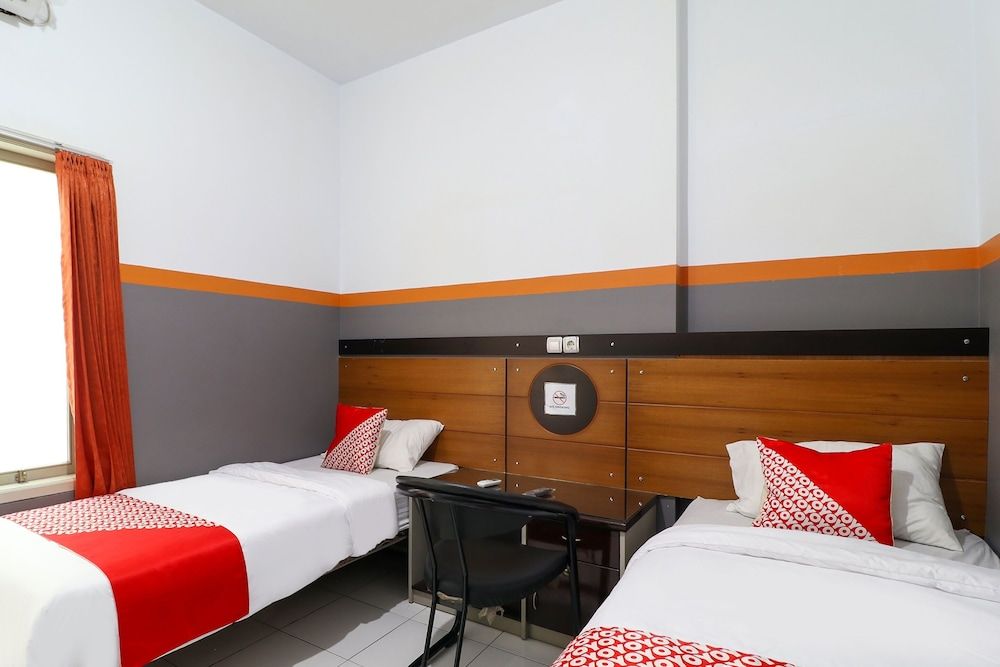 Hotel O Garut near Alun-Alun Tarogong formerly Wisma Etiga Standard Twin Room 3