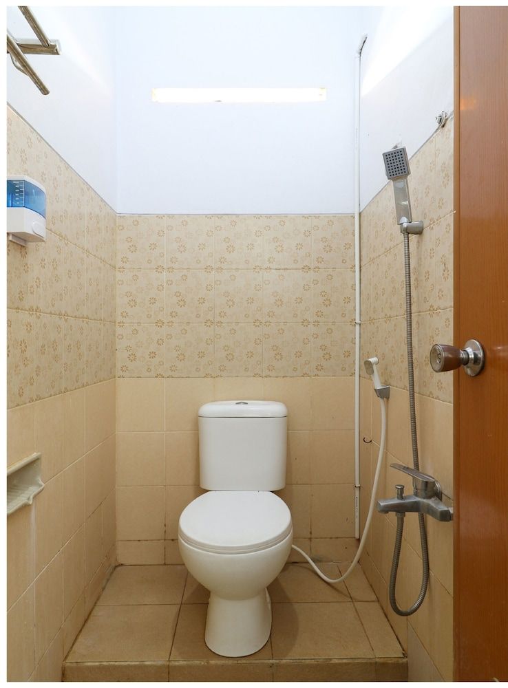 Hotel O Garut near Alun-Alun Tarogong formerly Wisma Etiga Standard Twin Room 6