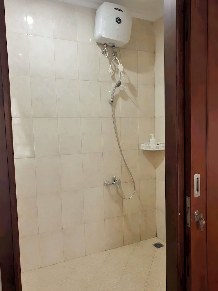 Homestay Gloria Jogja Exclusive House 16