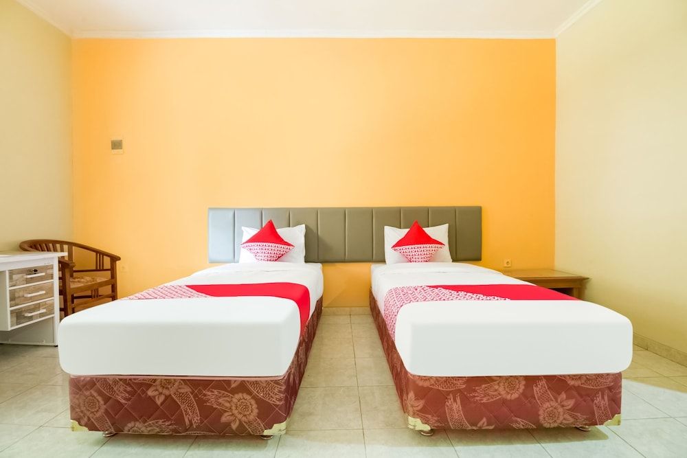 Hotel O Wisma Langen Werdhasih Deluxe Twin Room 6