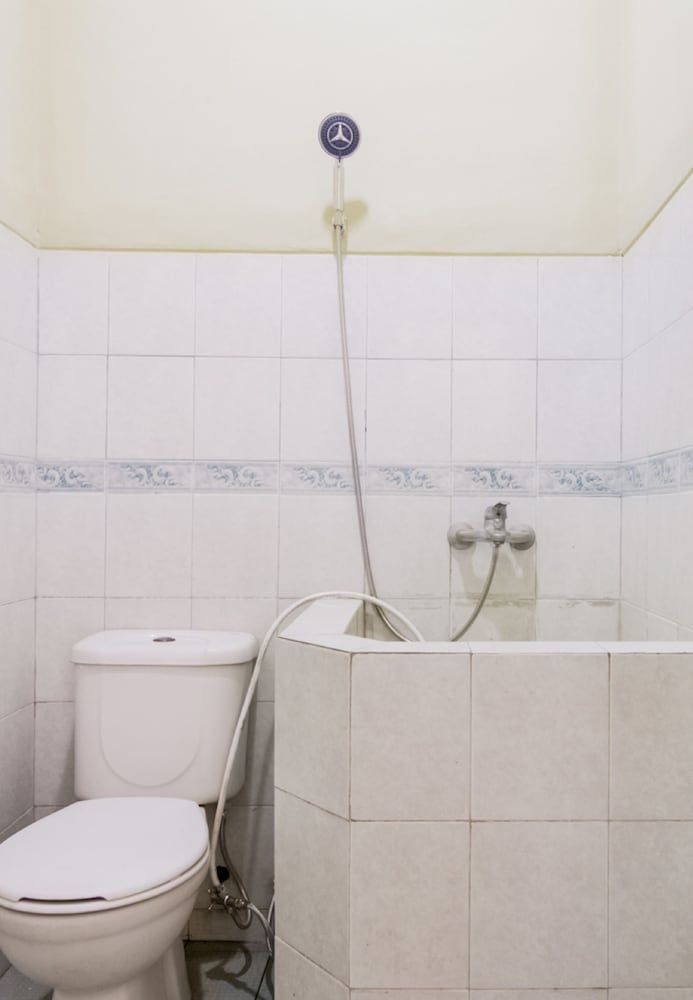 Hotel O Wisma Langen Werdhasih Deluxe Twin Room 9