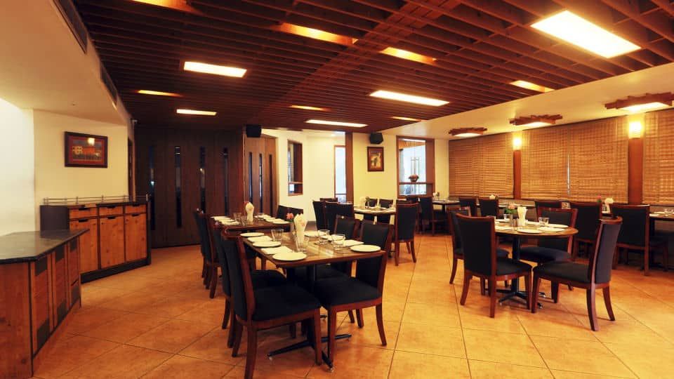 Food & Dining