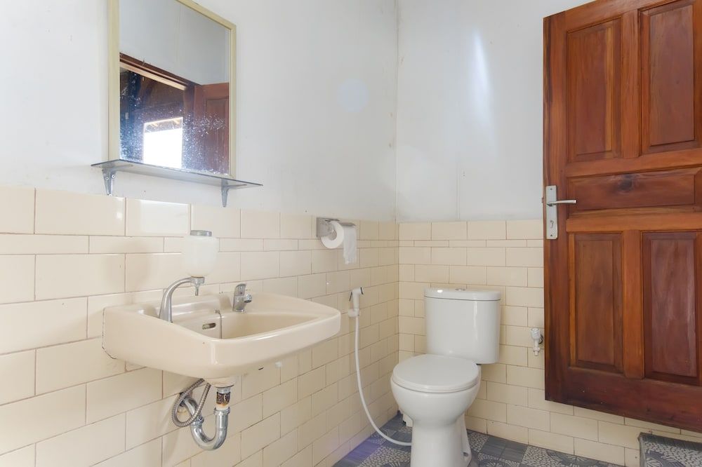 Hilltop Camp Lembang by TwoSpaces Family Villa 6