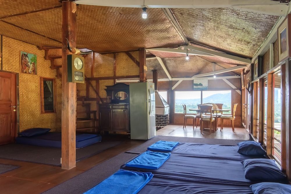 Hilltop Camp Lembang by TwoSpaces Family Villa 7